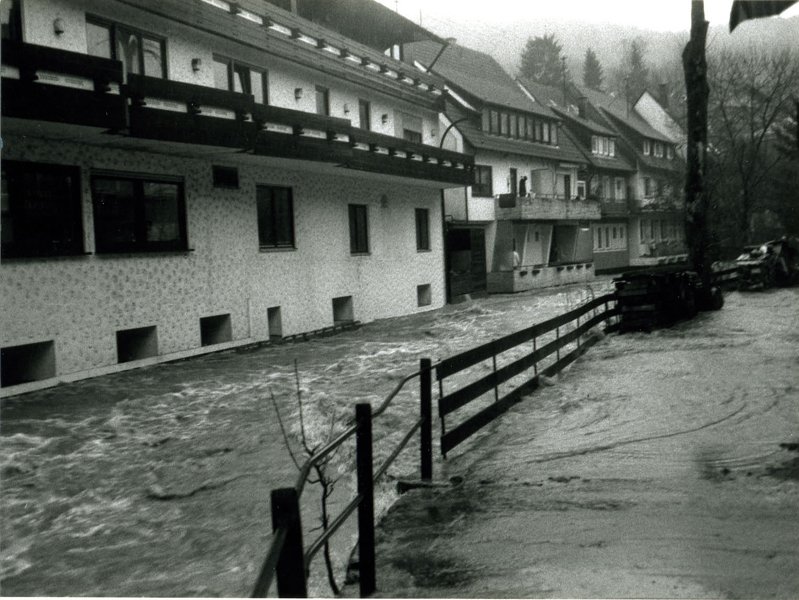 Glatt Brücke abwärts